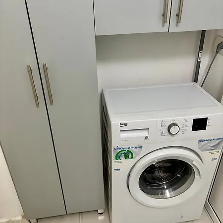 Chic Downtown Apartament *